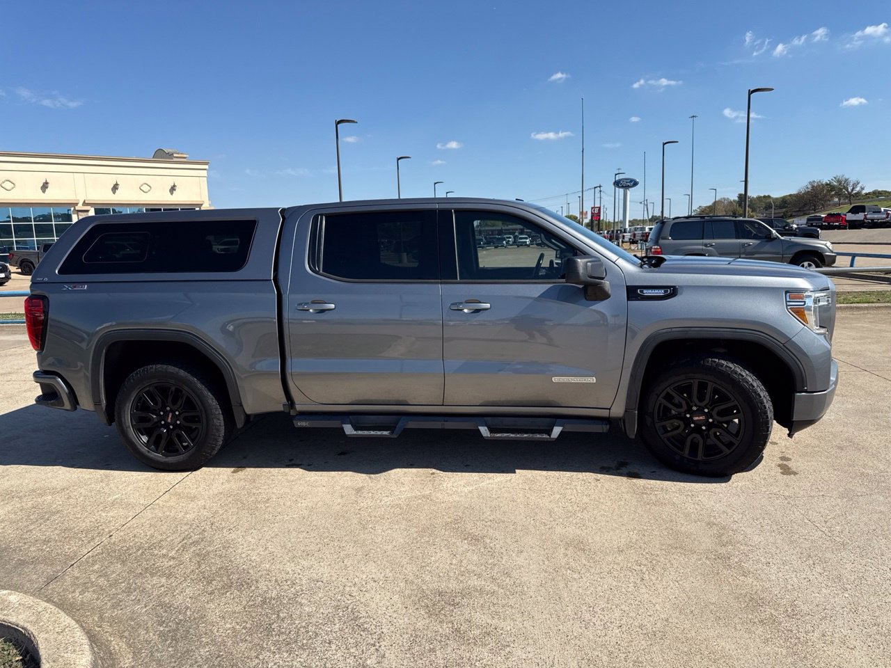 Used 2021 GMC Sierra 1500 Elevation w/ X31 Off-Road Package AWD/4WD image 17