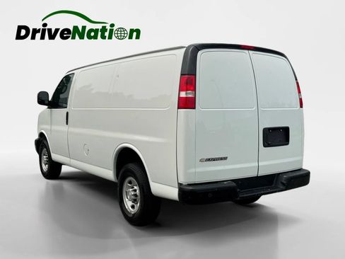 Used 2021 Chevrolet Express 2500 w/ Driver Convenience Package RWD image 7
