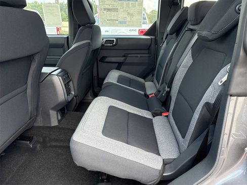 New 2025 Ford Bronco 4-Door image 24