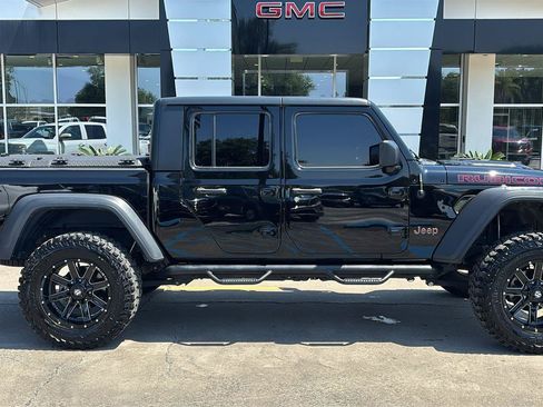 Used 2020 Jeep Gladiator Rubicon AWD/4WD image 9