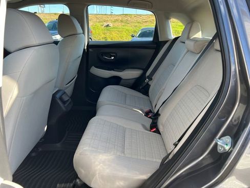 Used 2023 Honda HR-V LX image 15