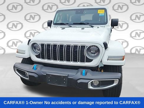 Used 2024 Jeep Wrangler Unlimited Sahara AWD/4WD image 14