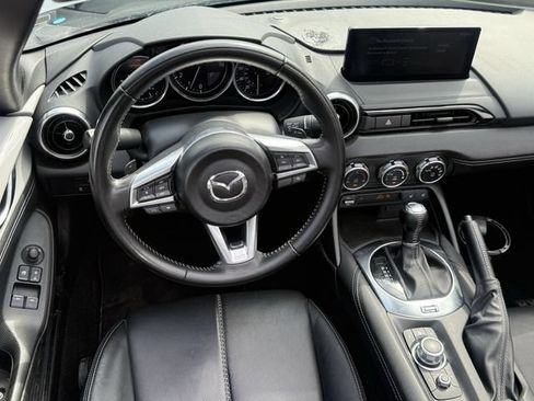 Used 2025 MAZDA MX-5 Miata RF Grand Touring RWD image 13