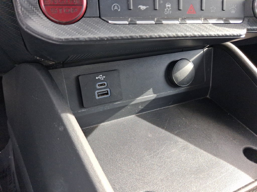 Used 2025 Ford Mustang Premium RWD image 26