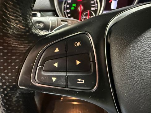 Used 2019 Mercedes-Benz GLE 400 4MATIC image 21