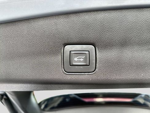 Used 2023 Chevrolet TrailBlazer ACTIV w/ Sun and Liftgate Package AWD/4WD image 37