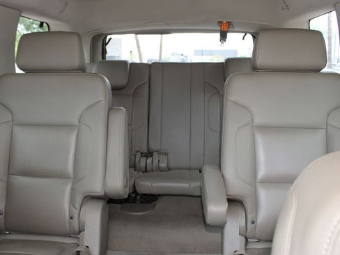 Used 2020 Chevrolet Tahoe LT image 15