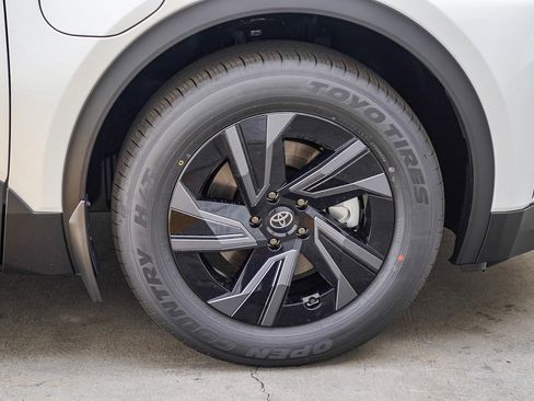 New 2026 Toyota C-HR AWD/4WD image 11