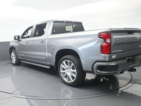 Used 2024 Chevrolet Silverado 1500 High Country w/ Technology Package AWD/4WD image 4