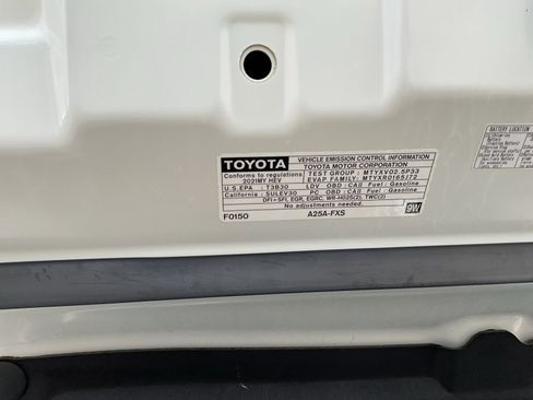 Used 2021 Toyota Avalon Limited w/ Advanced Safety Package FWD image 24