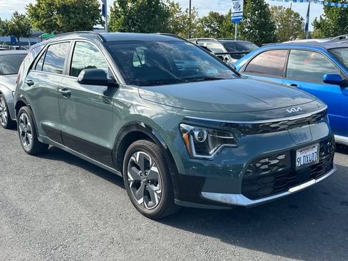 Used 2024 Kia Niro Wind FWD image 2