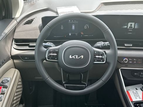 New 2026 Kia Carnival EX FWD image 26