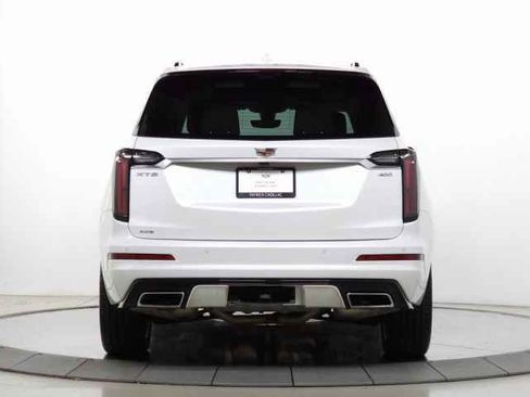 Used 2021 Cadillac XT6 Sport w/ Platinum Package image 5