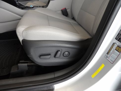 Used 2019 Hyundai Tucson Value image 9