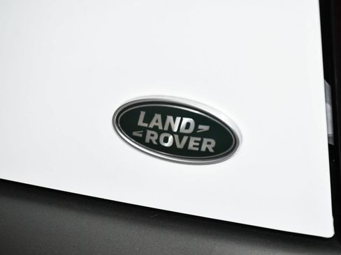 Used 2022 Land Rover Defender 90 X-Dynamic HSE AWD/4WD image 92