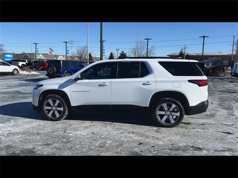 Certified 2023 Chevrolet Traverse LT w/ LT Premium Package image 5