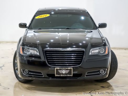 Used 2014 Chrysler 300 S image 5
