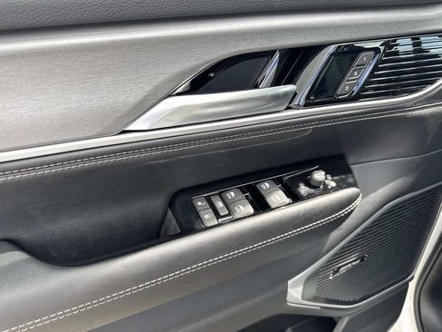 New 2026 Jeep Grand Wagoneer 4WD image 37