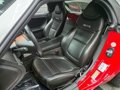 Used 2008 Saturn Sky Red Line RWD image 16