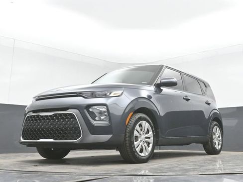 Used 2020 Kia Soul LX image 40
