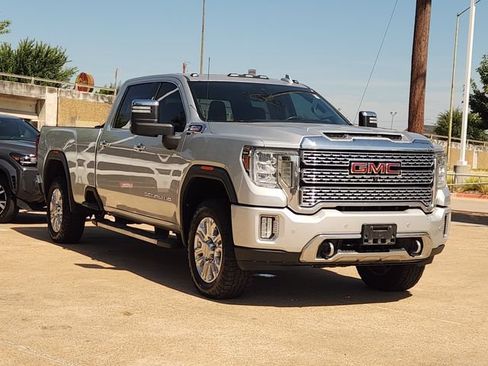 Used 2020 GMC Sierra 3500 Denali w/ Denali Ultimate Package AWD/4WD image 2