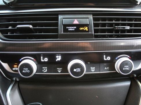 Used 2019 Honda Accord Sport image 20