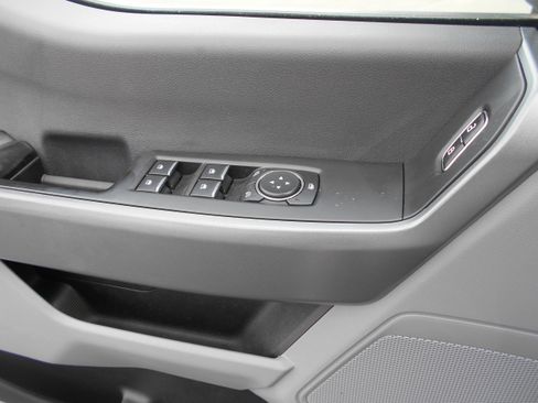 Used 2023 Ford F250 XL w/ STX Appearance Package image 14