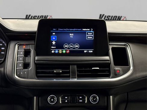 Used 2022 Chevrolet Suburban LS image 20