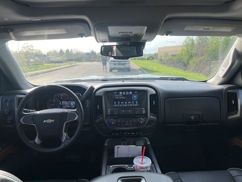 Used 2017 Chevrolet Silverado 1500 High Country image 5