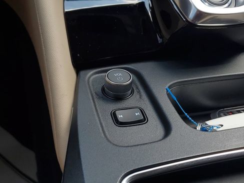 Certified 2025 Acura MDX FWD w/ Technology Package image 28