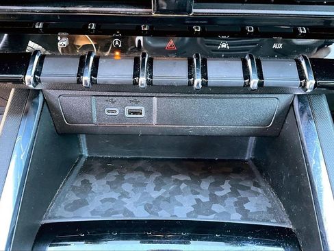 Used 2023 GMC Canyon Elevation w/ Elevation Premium Package image 16