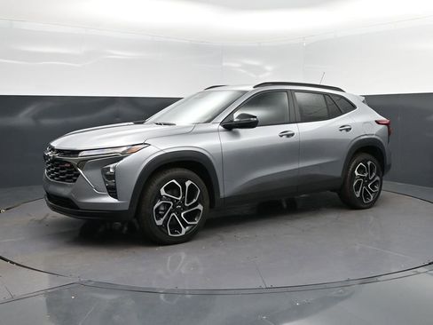 New 2026 Chevrolet Trax RS FWD image 3