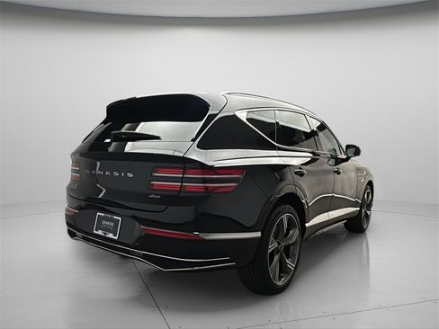 Certified 2025 Genesis GV80 2.5T Prestige image 7