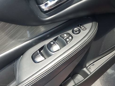 Used 2018 Nissan Murano SL AWD/4WD image 22