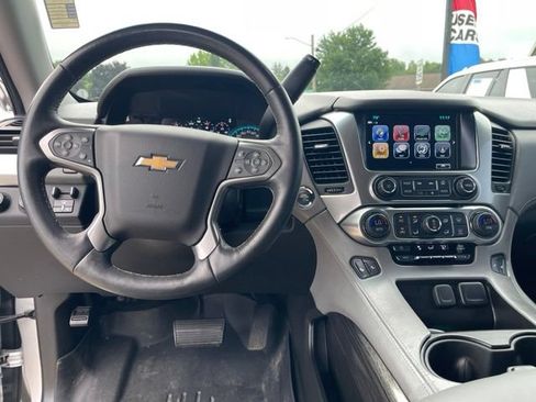 Used 2017 Chevrolet Tahoe LT w/ LT Signature Package AWD/4WD image 13