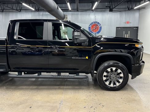 Used 2021 Chevrolet Silverado 2500 LTZ w/ Carhartt Edition image 19