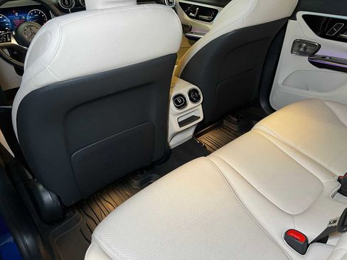 Certified 2025 Mercedes-Benz GLC 300 4MATIC image 20