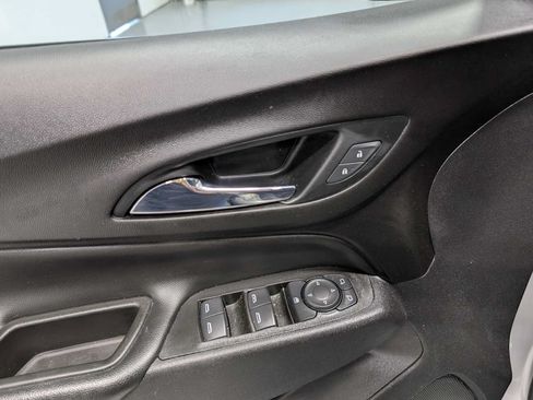 Used 2021 Chevrolet Equinox LT w/ LPO, Cargo Package AWD/4WD image 39