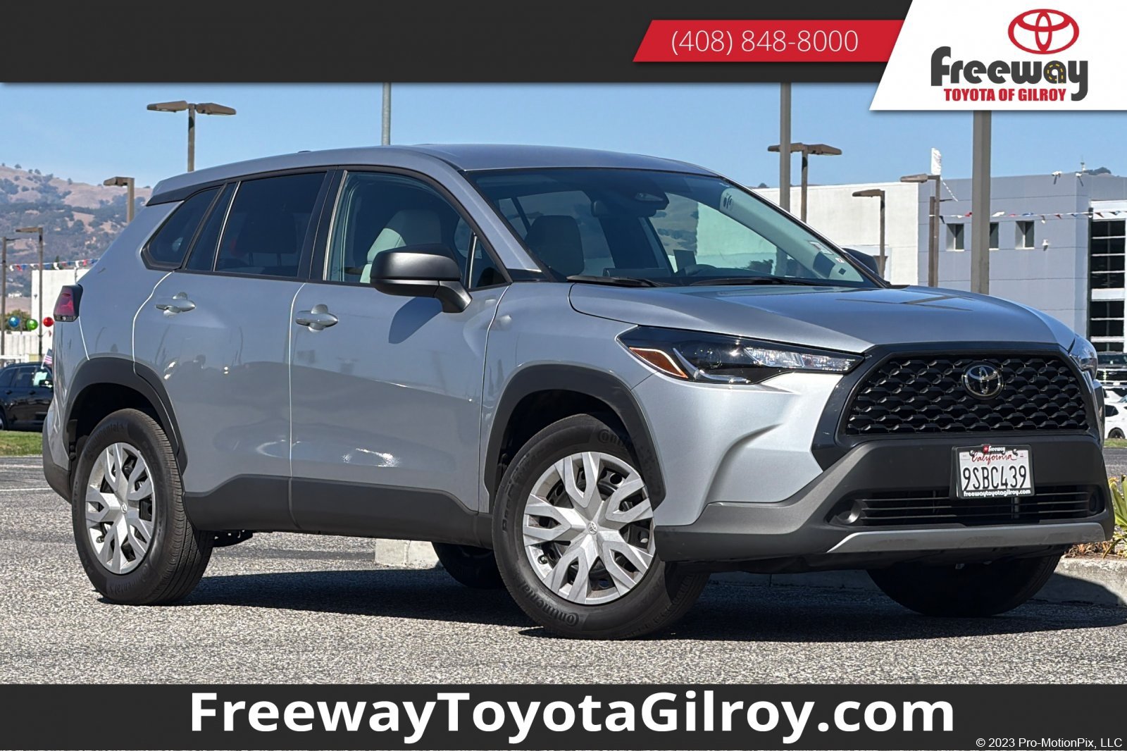 Used 2025 Toyota Corolla Cross L FWD image 1