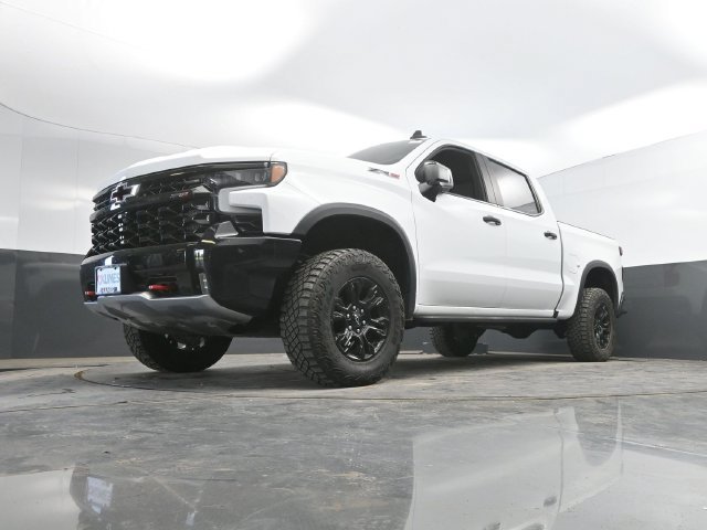 Used 2022 Chevrolet Silverado 1500 ZR2 w/ Technology Package AWD/4WD image 50