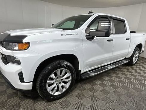 Used 2019 Chevrolet Silverado 1500 Custom w/ Custom Max Trailering Package AWD/4WD image 7