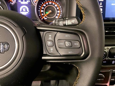 Used 2024 Jeep Wrangler Unlimited Sport AWD/4WD image 19