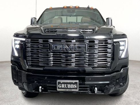 Used 2022 Nissan Pathfinder SL image 5