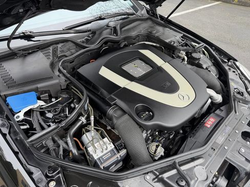 Used 2011 Mercedes-Benz CLS 550 image 34