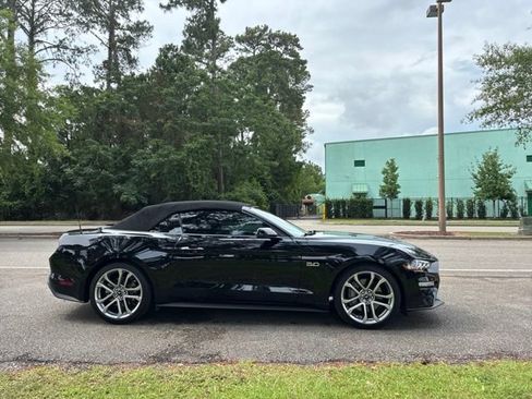 Used 2022 Ford Mustang GT Premium w/ Equipment Group 401A RWD image 25