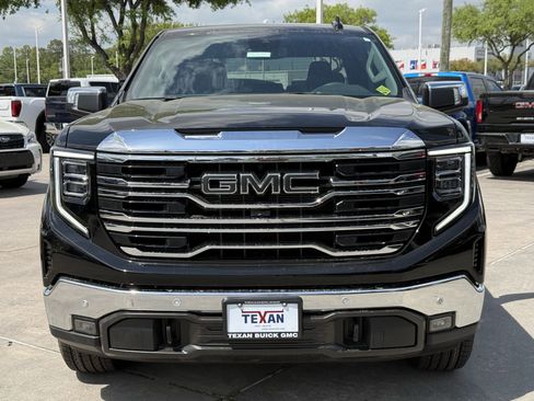 New 2026 GMC Sierra 1500 SLT image 7