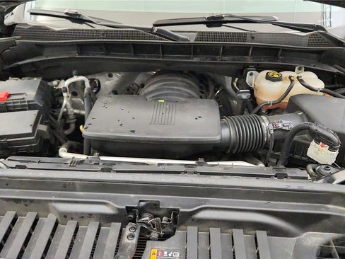 Used 2023 GMC Sierra 1500 SLT w/ SLT Premium Plus Package AWD/4WD image 14