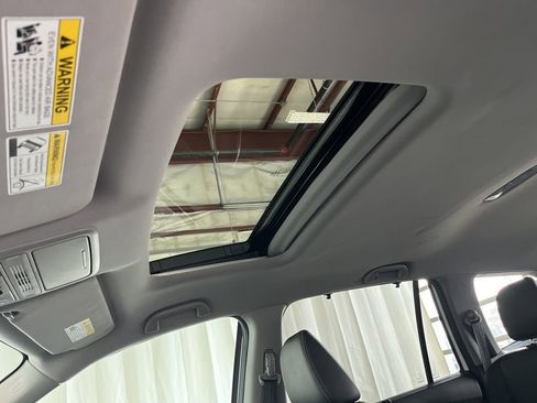 Used 2022 Honda Pilot EX-L image 3