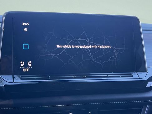 Used 2025 Volkswagen Atlas Cross Sport SE image 18