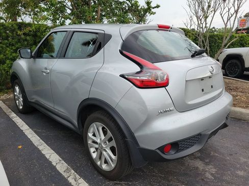 Used 2015 Nissan Juke S FWD image 4